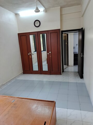 Room in 1.5 BHK Apartment at Shanti CHS Mahim, Mahim – for Rent
