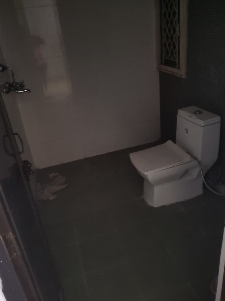 Bathroom, gh-7-crossings-republik 2 Bedroom 1270 Sq.Ft. Apartment In Vijay Nagar Ghaziabad 8388900