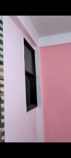 Furnished Amenities in 2 BHK Builder Floor at New Ashok Nagar – for Sale