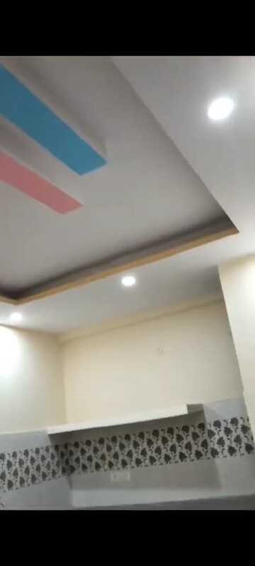 Furnished Amenities in 2 BHK Builder Floor at New Ashok Nagar – for Sale
