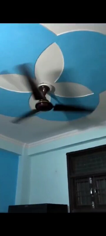 Furnished Amenities in 2 BHK Builder Floor at New Ashok Nagar – for Sale