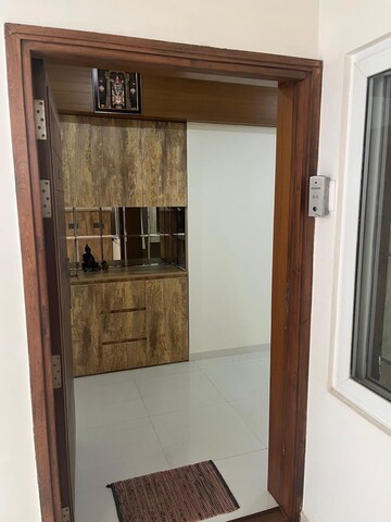 Room in 2 BHK Apartment at Axis Capstone Experia, Jp Nagar Phase 8 – for Sale