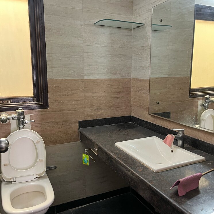 Bathroom, kohli-one-malibu-town 3 Bedroom 2200 Sq.Ft. Builder Floor In Malibu Town Gurgaon 8388904