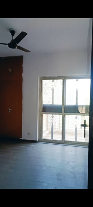 Room in 3.5 BHK Builder Floor at BPTP Elite Floors, Sector 83 – for Sale