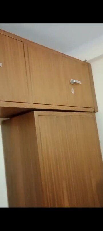 Furnished Amenities in 2 BHK Builder Floor at New Ashok Nagar – for Rent
