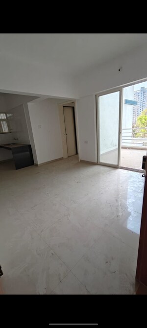 Room in 1 BHK Apartment at Nirmiti 25 East, Kharadi – for Sale