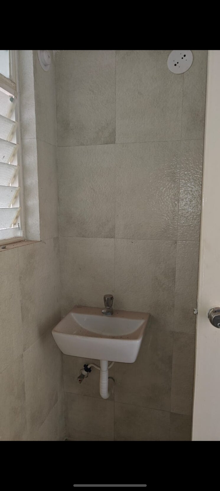 Bathroom, nirmiti-25-east 1 Bedroom 452 Sq.Ft. Apartment In Kharadi Pune 8389004