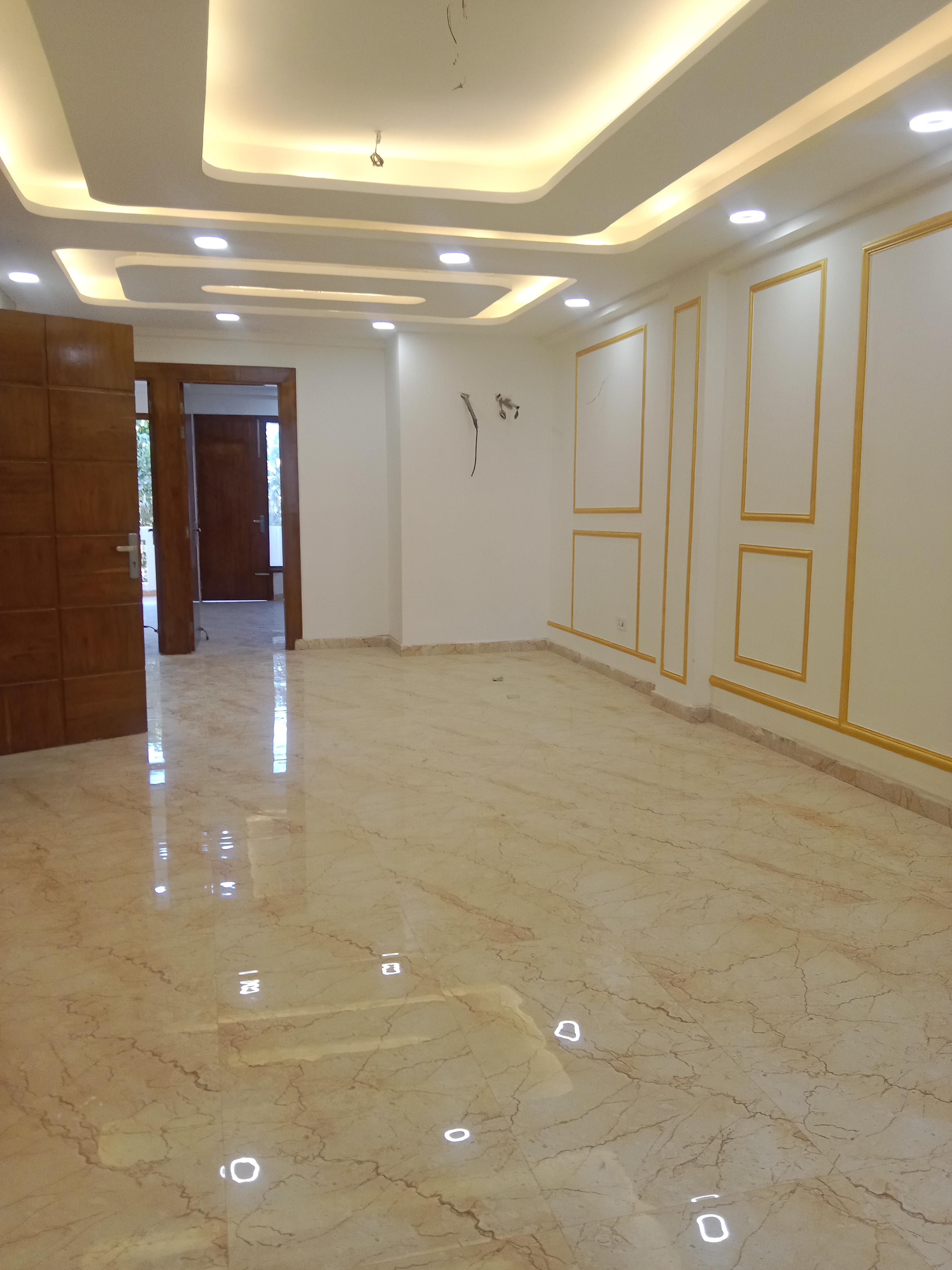 3 BHK + Servant Room Apartment For Sale in KLJ Greens