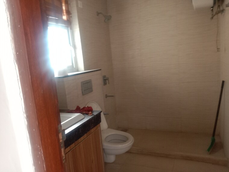 Bathroom, bptp-park-elite-floors 4 Bedroom 300 Sq.Yd. Builder Floor In Sector 85 Faridabad 8389093