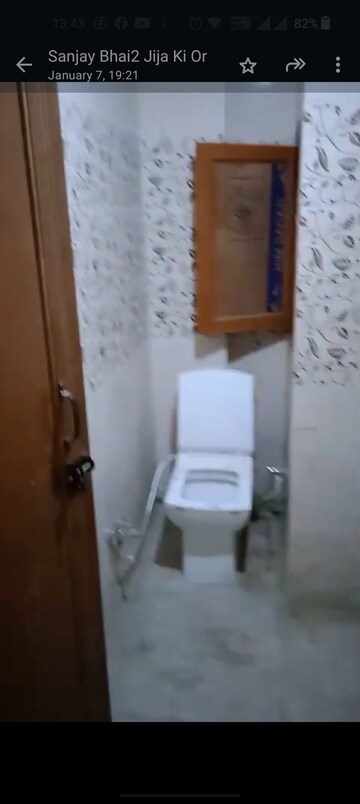 Master Bedroom in 2 BHK Builder Floor at New Ashok Nagar – for Rent