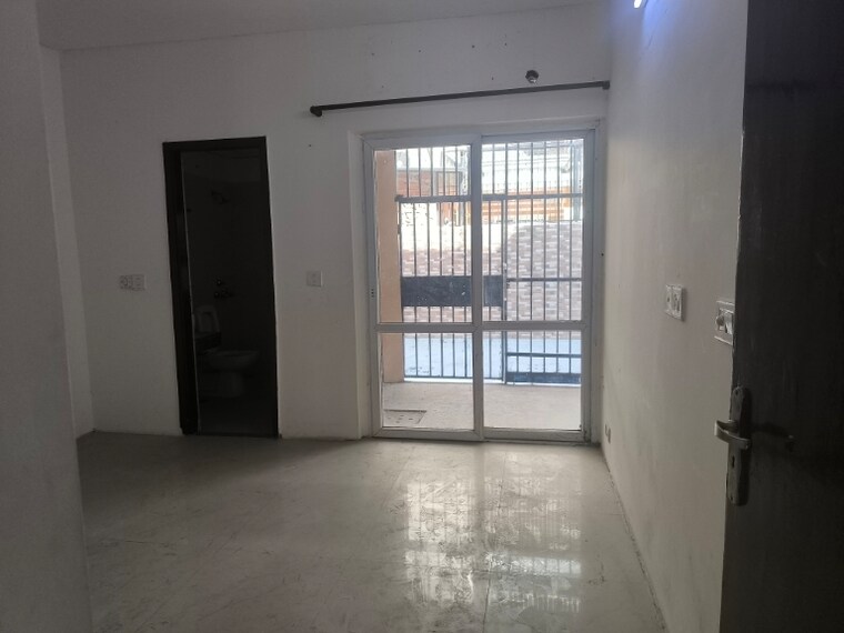 Room, bptp-park-81 3 Bedroom 2430 Sq.Ft. Apartment In Sector 81 Faridabad 8389079