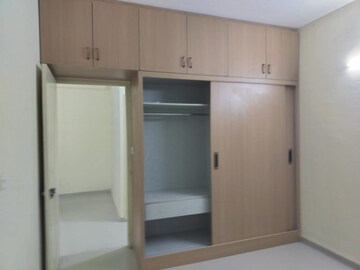 Room in 2 BHK Apartment at Pyramid Fusion Homes, Sector 70a – for Rent