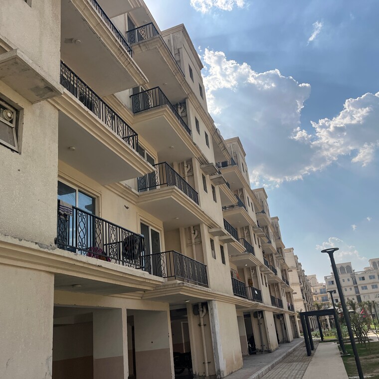 Exterior View, signature-global-park-4-and-5 3 Bedroom 1119 Sq.Ft. Independent House In Sohna Sector 34 Gurgaon 8389078