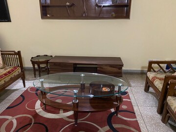 Furnished Amenities in 2 BHK Builder Floor at South Extension I – for Rent