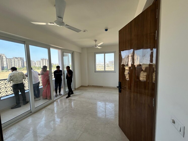  Parking, dlf-alameda 3 Bedroom 1225 Sq.Ft. Apartment In Sector 73 Gurgaon 8389178