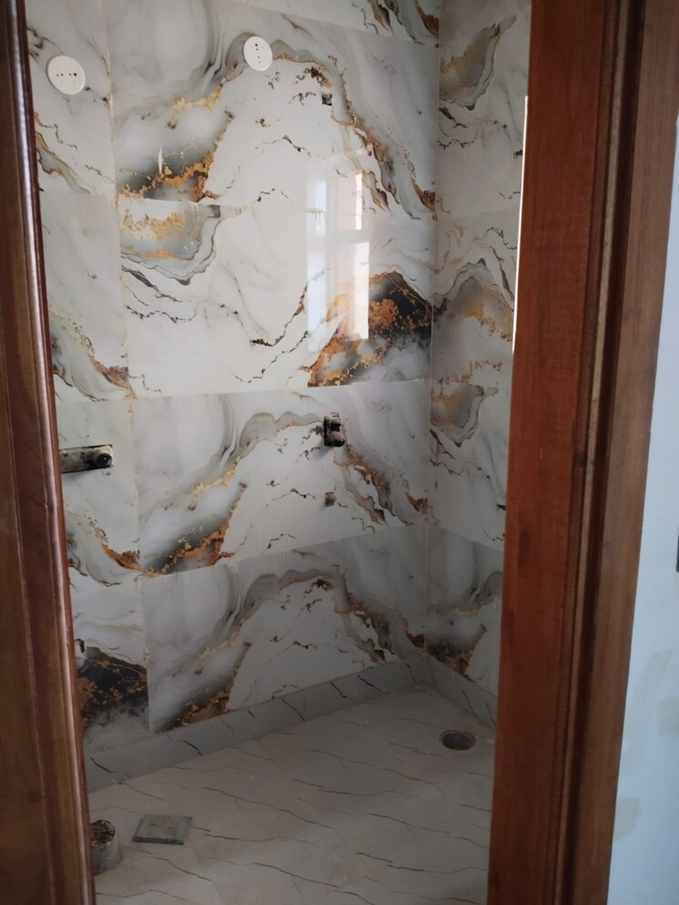 Bathroom, new industrial township 3 Bedroom 1800 Sq.Ft. Builder Floor In New Industrial Township Faridabad 8389192