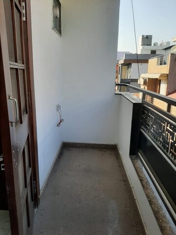 Balcony in 2 BHK Builder Floor at Paschim Vihar – for Rent