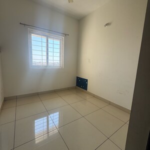 Room in 2.5 BHK Apartment at Prestige Sunrise Park Brichwood, Gollahalli – for Sale