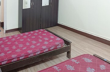 Room in  Pg at Union Park – for Rent