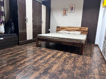 Bedroom in 3 BHK Builder Floor at Green Fields Colony – for Sale