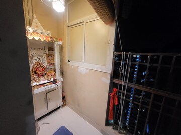 Furnished Amenities in 3 BHK Apartment at Sector 16b Greater Noida – for Rent