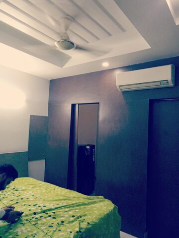 Bedroom in 1 RK Apartment at Pioneer Park Phase 1, Sector 61 – for Rent