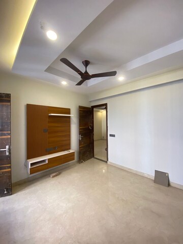 Room in 3 BHK Builder Floor at Palam Vihar Residents Association, Palam Vihar – for Rent