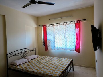 Bedroom in 2 BHK Apartment at Raj Paradise B Wing CHS Ltd, Andheri East – for Rent