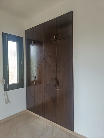 Furnished Amenities in 3 BHK Builder Floor at Sector 23 – for Rent