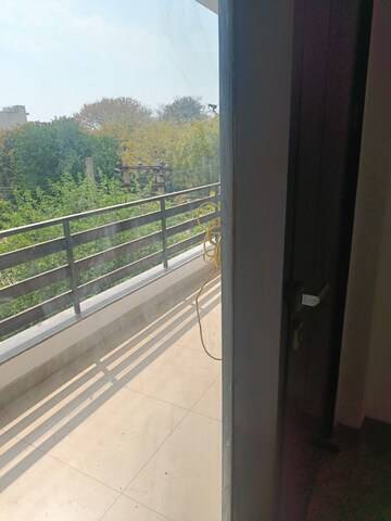 Balcony in 3 BHK Builder Floor at Sector 23 – for Rent