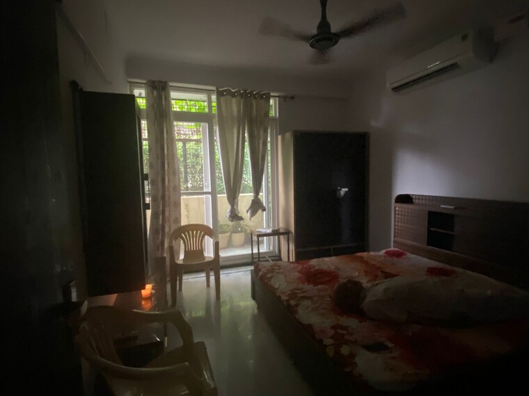 Bedroom, ss-mayfield-gardens 3 Bedroom 315 Sq.Yd. Builder Floor In Sector 51 Gurgaon 8389477