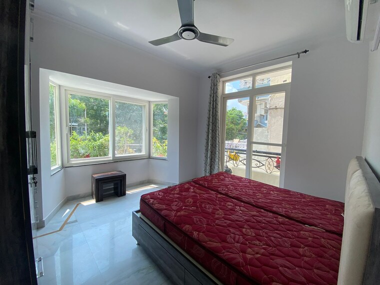 Bedroom, ss-mayfield-gardens 3 Bedroom 315 Sq.Yd. Builder Floor In Sector 51 Gurgaon 8389477