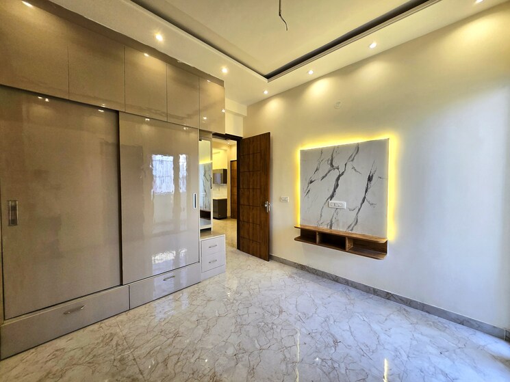 Room, sector 20 3 Bedroom 1368 Sq.Ft. Apartment In Sector 20 Panchkula 8389482