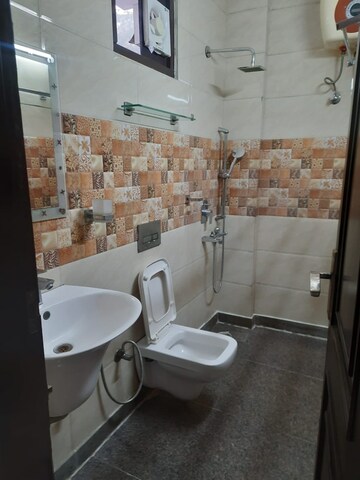  3 BHK Apartment at Old Rajinder Nagar – for Rent