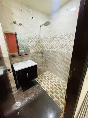 Bathroom in 2.5 BHK Builder Floor at Sector 1 – for Rent