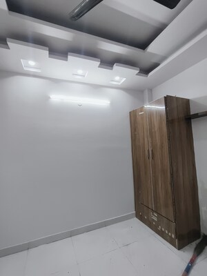 Room in 2 BHK Builder Floor at Sahayog CHS Vasundhara Sector 9, Vasundhara Sector 9 – for Sale