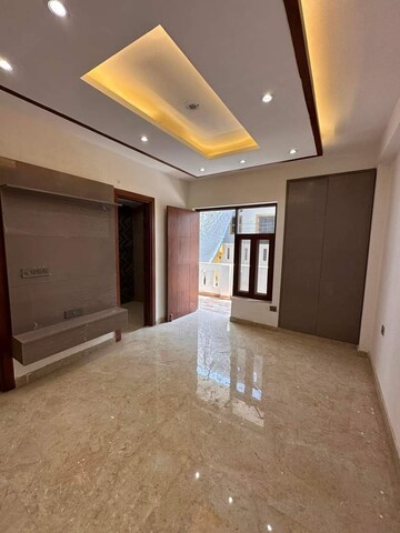 4 BHK Builder Floor For Sale in Green Fields Colony