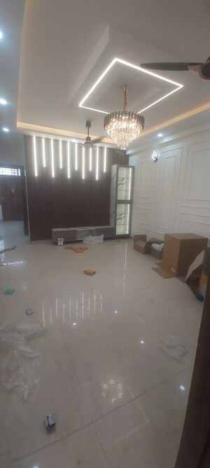 Master Bedroom in 3 BHK Builder Floor at Smart Lane, Niti Khand – for Sale