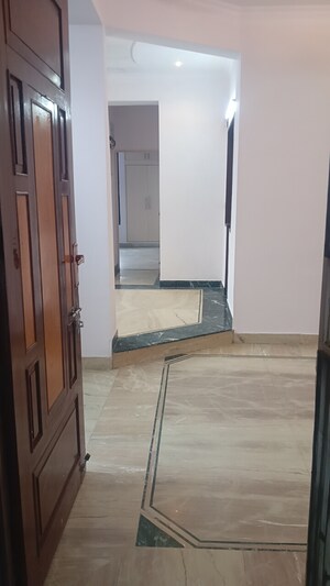 Room in 2 BHK Apartment at Mahagun Manor, Sector 50 – for Sale