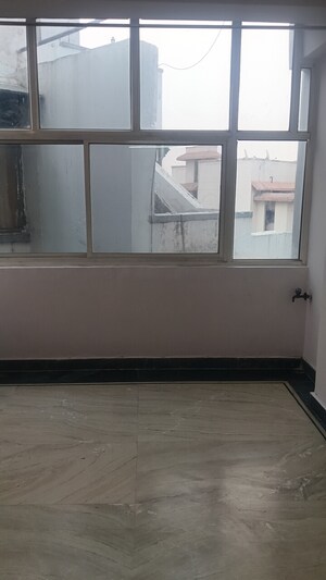 Bathroom in 2 BHK Apartment at Mahagun Manor, Sector 50 – for Sale