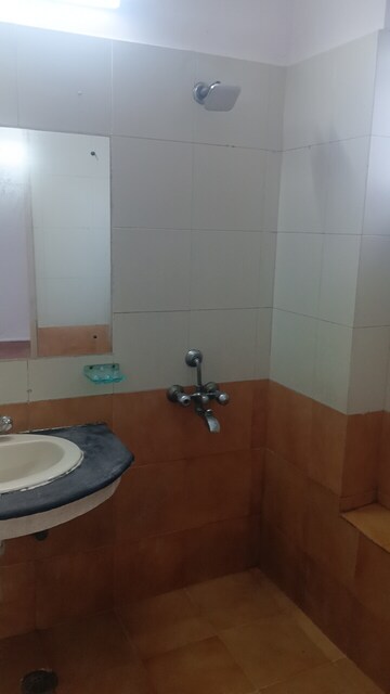 Bathroom in 2 BHK Apartment at Mahagun Manor, Sector 50 – for Sale