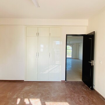 Room in 3 BHK Builder Floor at Omaxe New Chandigarh, Mullanpur – for Rent