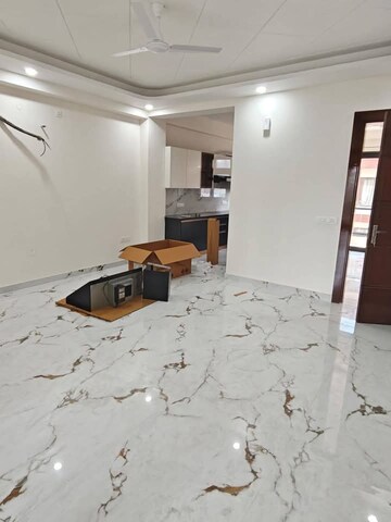 Master Bedroom in 3 BHK Builder Floor at Saket – for Rent