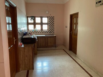 Room in 6+ BHK Independent House at Rt Nagar – for Sale
