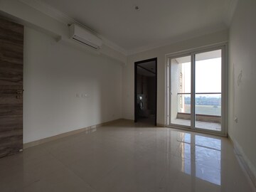 Room in 3.5 BHK Apartment at Beverly Golf Avenue, Mohali Sector 65 – for Sale