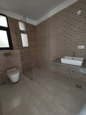 Bathroom in 3.5 BHK Apartment at Beverly Golf Avenue, Mohali Sector 65 – for Sale