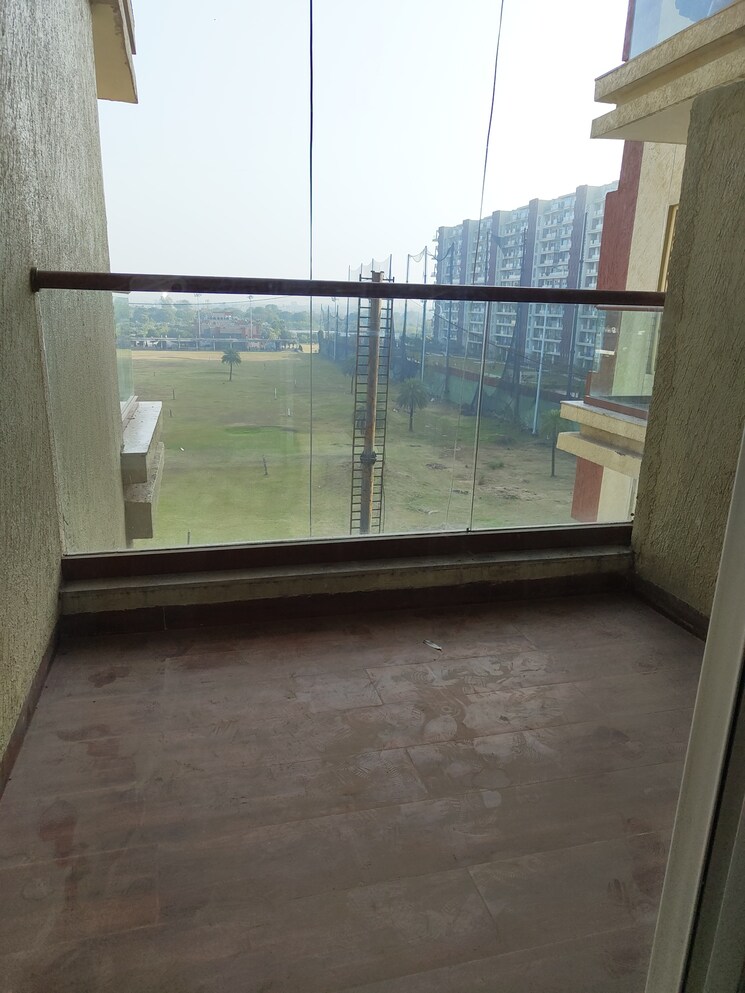 Room, beverly-golf-avenue 3.5 Bedroom 2072 Sq.Ft. Apartment In Mohali Sector 65 Chandigarh 8389887