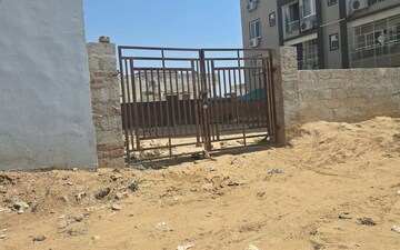 Plot For Sale in Mansarovar