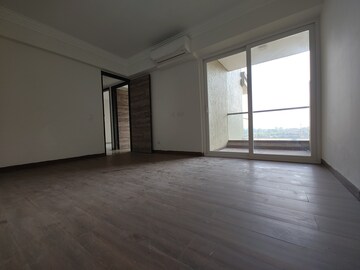 Room in 3.5 BHK Apartment at Beverly Golf Avenue, Mohali Sector 65 – for Sale