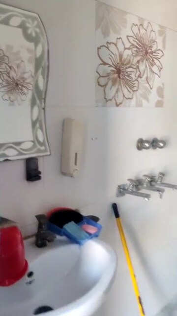  1 BHK Builder Floor at Tilak Nagar – for Rent